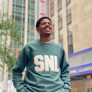 Rare SNL Saturday Night Live Season 47 Green NBC Crewneck Sweatshirt XL